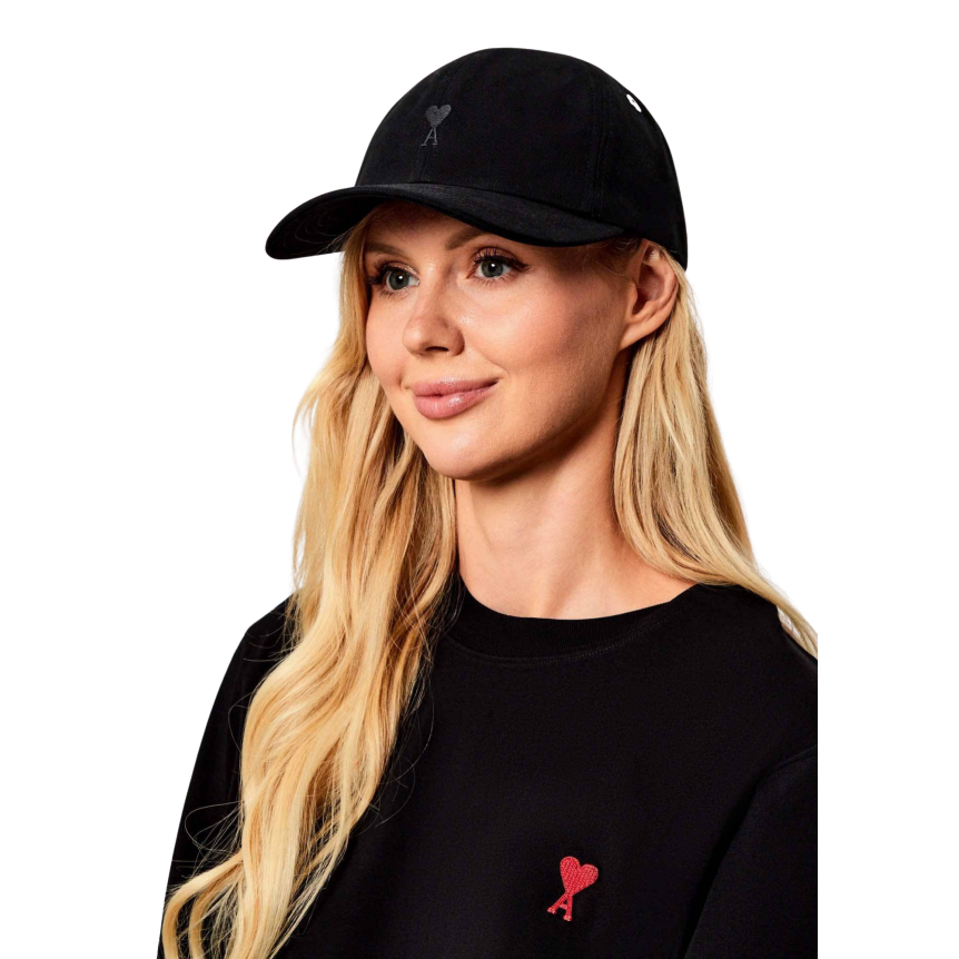 Casquette AMI Paris coton noir broderie cœur noir