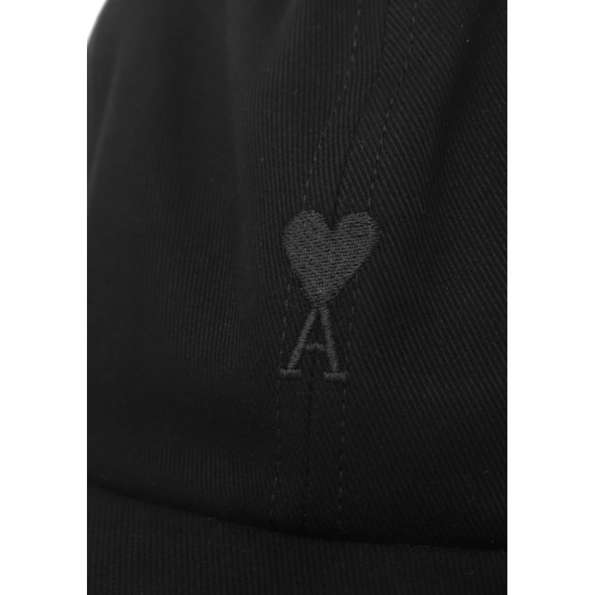 Casquette AMI Paris coton noir broderie cœur noir