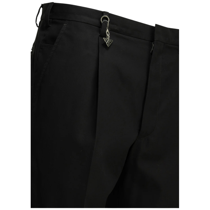 Pantalon ajusté PRADA coton noir porte clé triangle