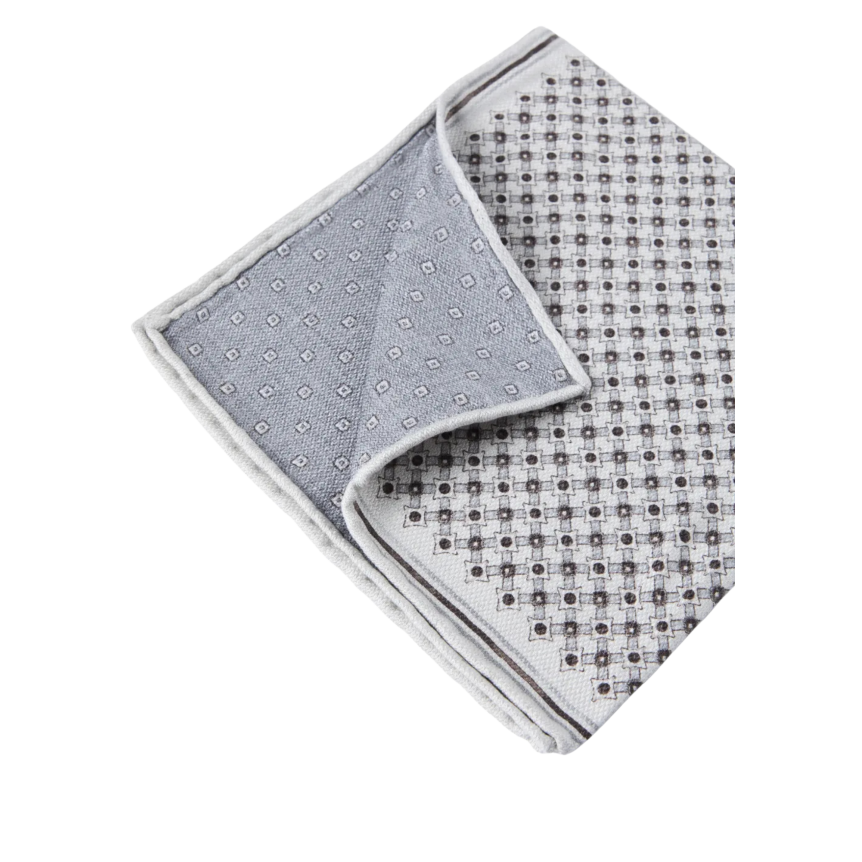 Pochette BRUNELLO CUCINELLI en soie gris argent à motif géométrique