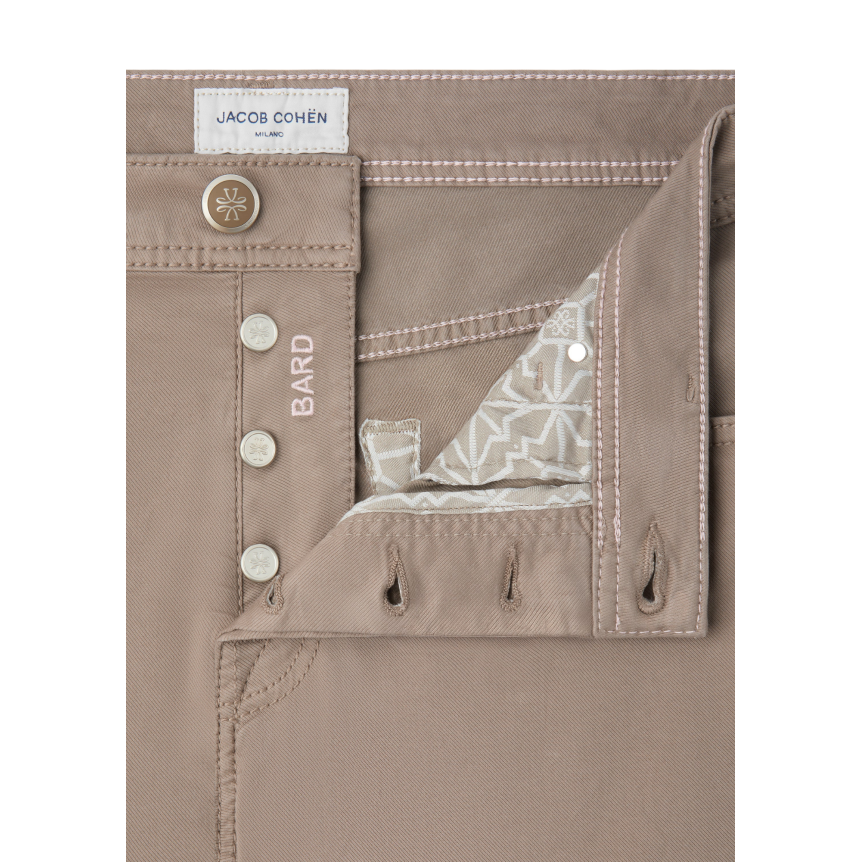 Pantalon JACOB COHEN Bard 5 poches slim classique coton marron clair taupe