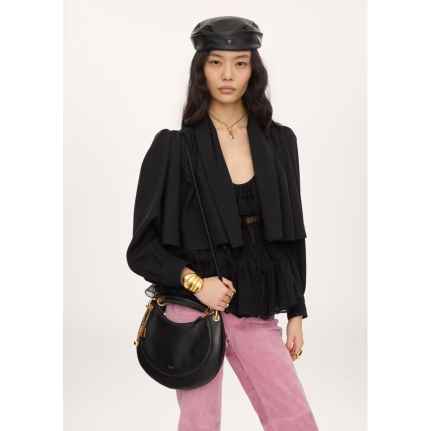 Petit sac hobo zippé CHLOE Banana en cuir agneau lisse noir
