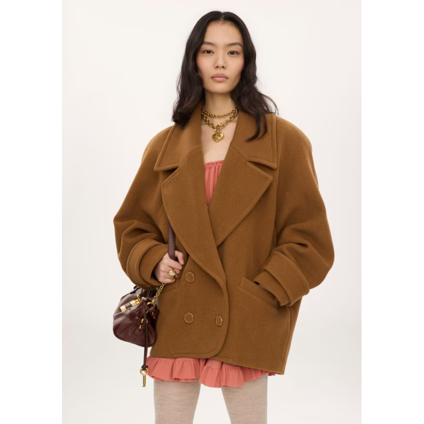 Manteau court croisé CHLOE en laine chevron camel