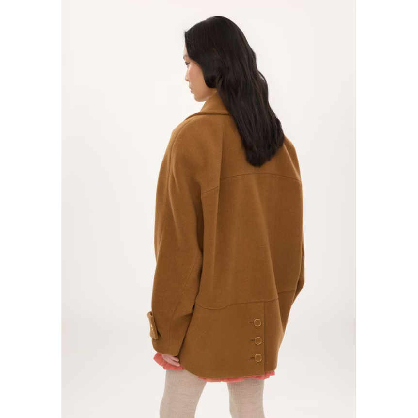 Manteau court croisé CHLOE en laine chevron camel
