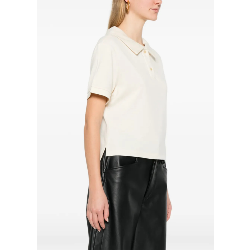 Pull court KHAITE Jasna col polo soie écru bouloche bouton