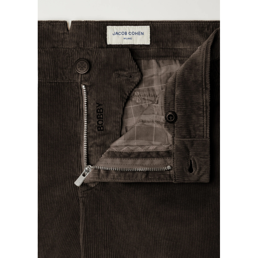 Pantalon chino JACOB COHEN Bobby slim velours côtelé coton marron foncé