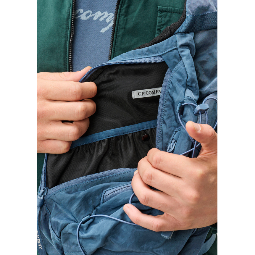 Sac bandoulière banane CP COMPANY satin Nylon B brillant bleu poche filet