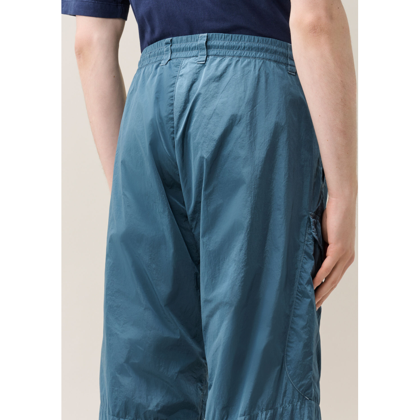 Pantalon cargo CP COMPANY Chrome R nylon brillant bleu lentille poche