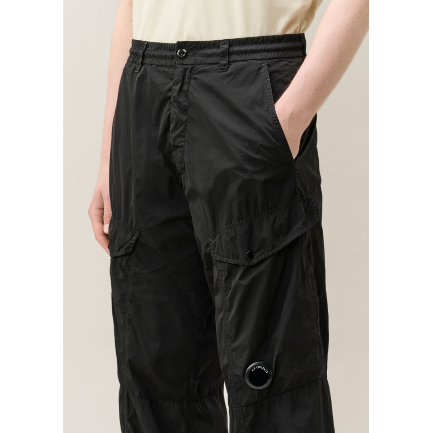 Pantalon cargo CP COMPANY Chrome R nylon brillant noir lentille poche