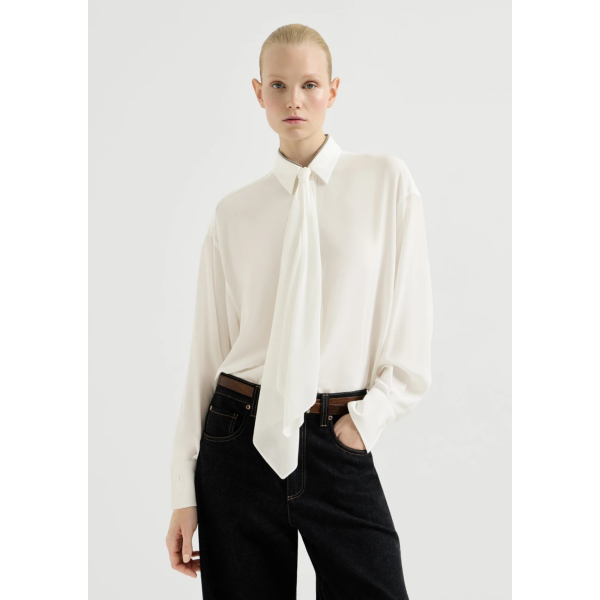 Chemise BRUNELLO CUCINELLI en crêpe de Chine de soie écru avec cravate et col brillant