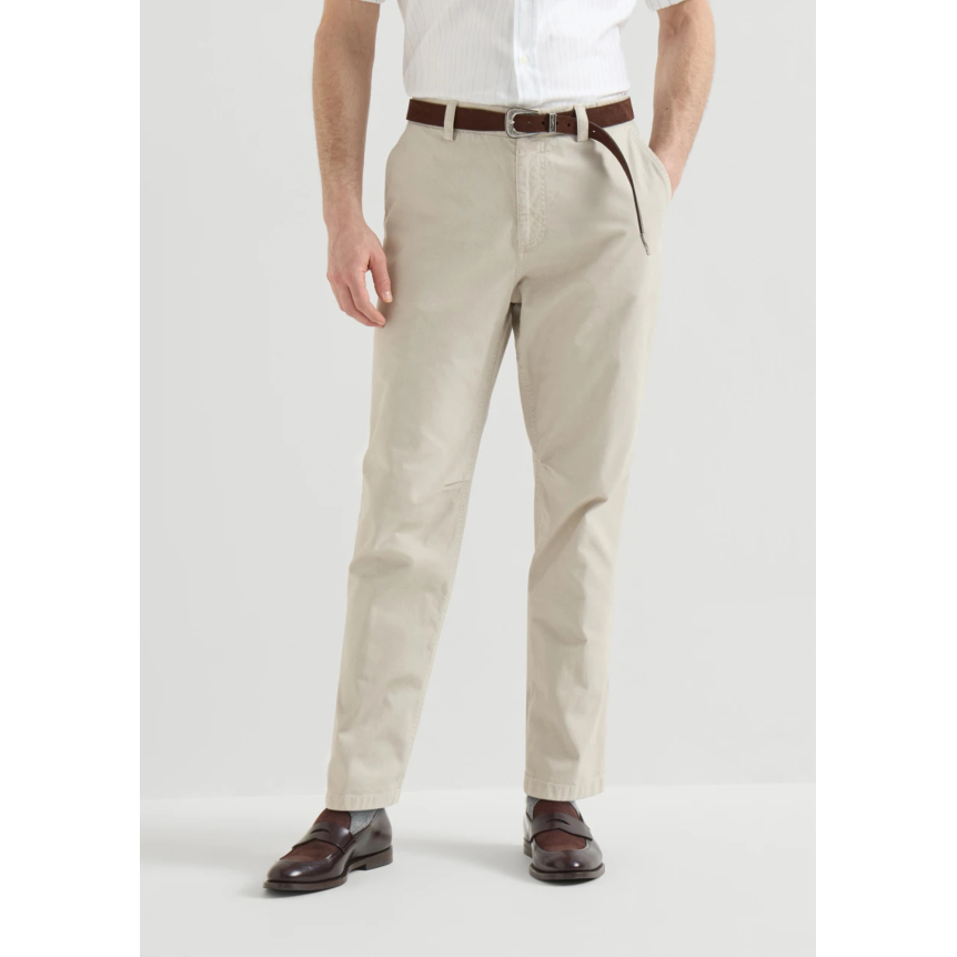 Pantalon BRUNELLO CUCINELLI en gabardine de coton émerisé écru