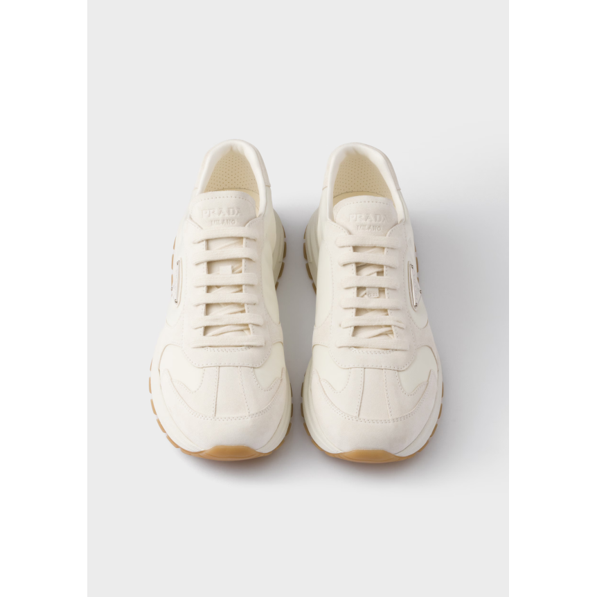 Sneakers PRADA Prax en daim beige et Re Nylon ivoire