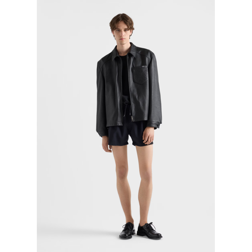 Blouson zippé PRADA en cuir d'agneau nappa noir col chemise etiquette logo