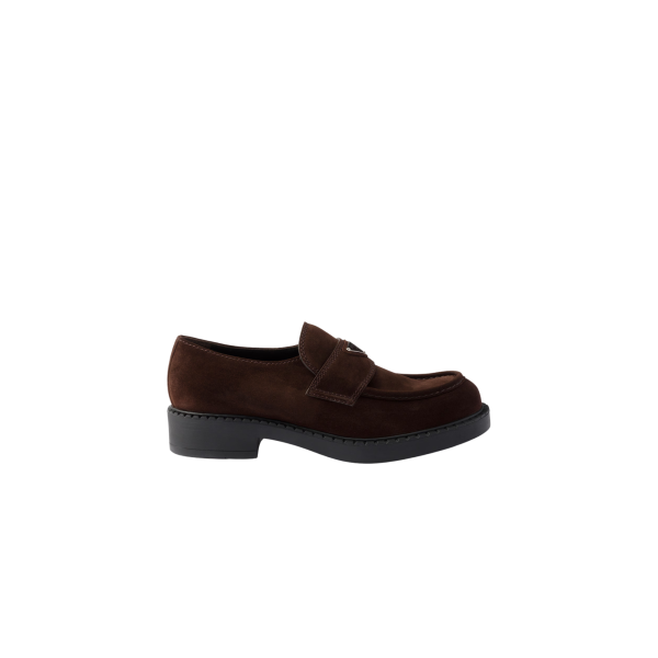 Mocassin PRADA en cuir de veau velours chocolat logo triangle email