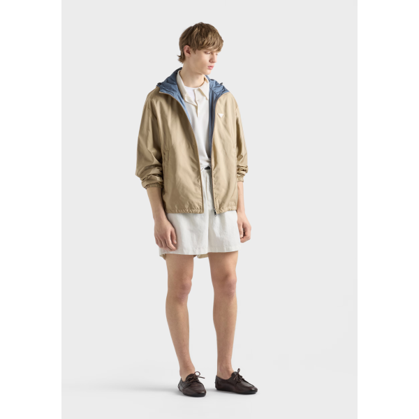 Veste zippée à capuche PRADA en Re nylon camel réversible bleu ciel logo triangle émail