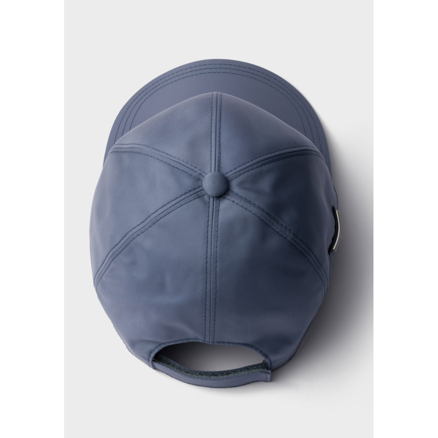 Casquette de baseball PRADA en Re Nylon bleu acier logo triangle métal émail