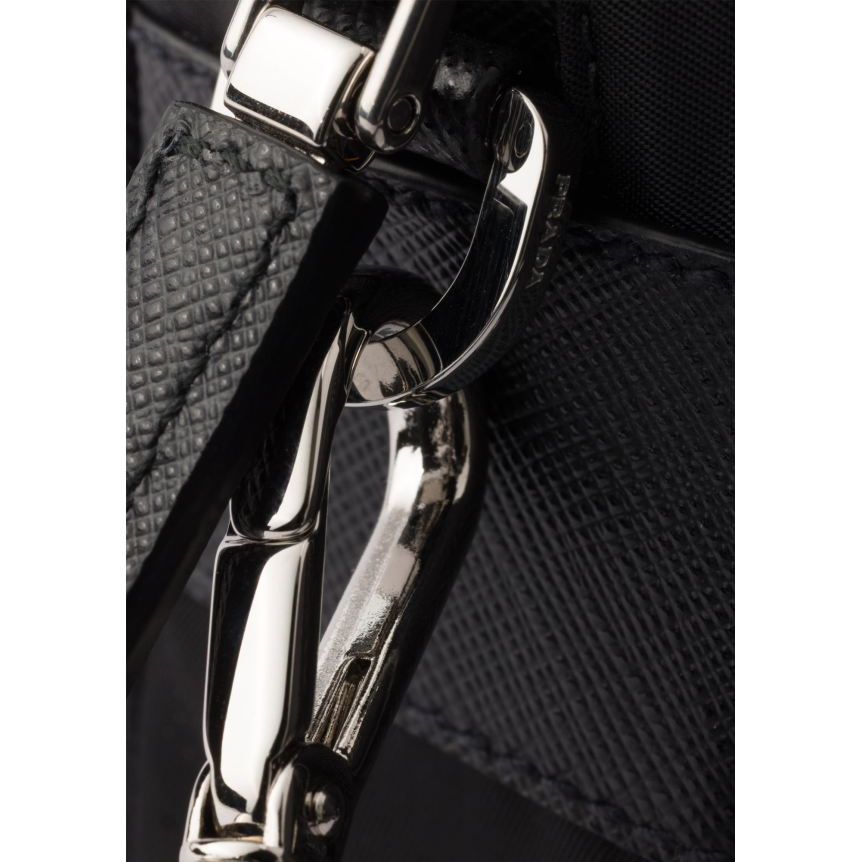 Sac vertical porté épaule PRADA en Re-Nylon et cuir Saffiano noir bandoulière