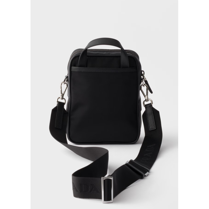 Sac vertical porté épaule PRADA en Re-Nylon et cuir Saffiano noir bandoulière