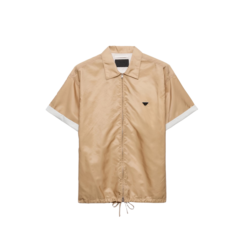 Chemise zippée manche courte PRADA en nylon Re camel logo triangle métal émail