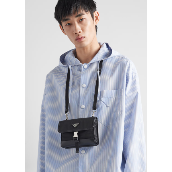 Sac étui smartphone PRADA en Re-Nylon et cuir Saffiano noir bandoulière