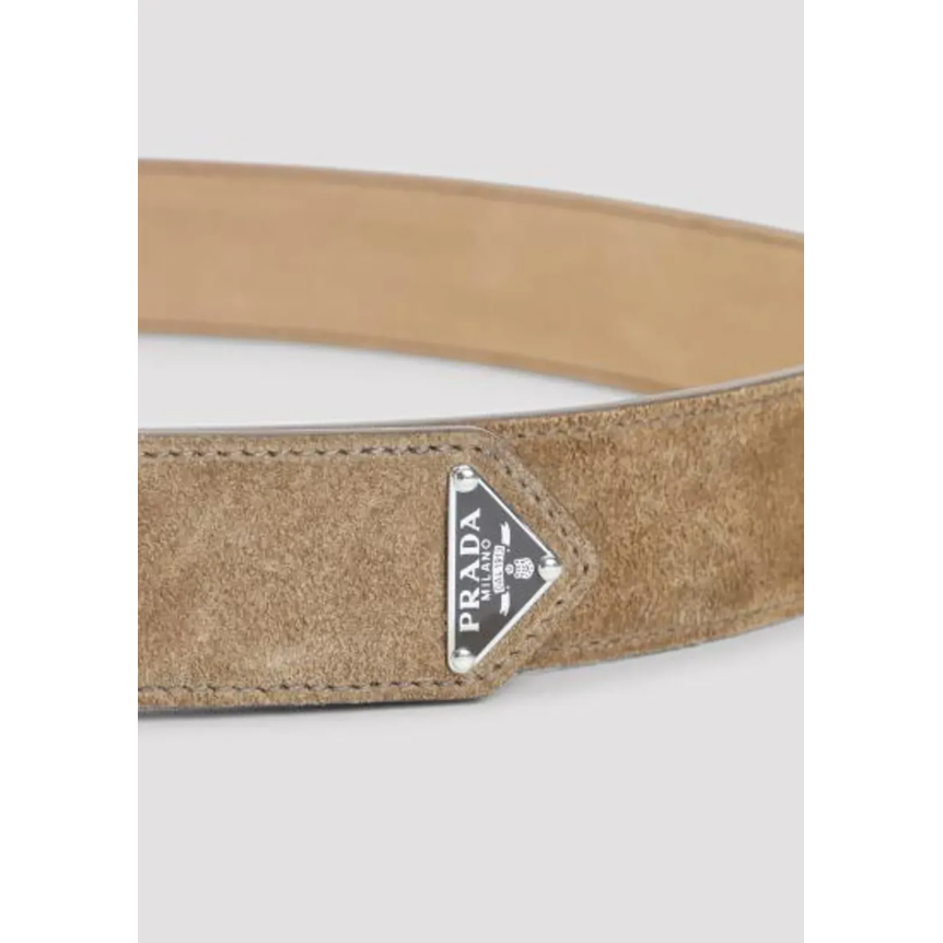 Ceinture PRADA daim camel triangle métal