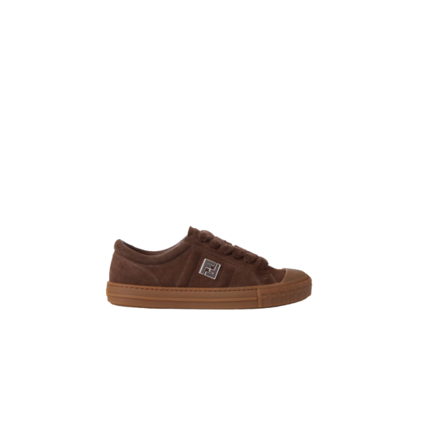 baskets basses à lacets FENDI Domino cuir suédé marron FF métal