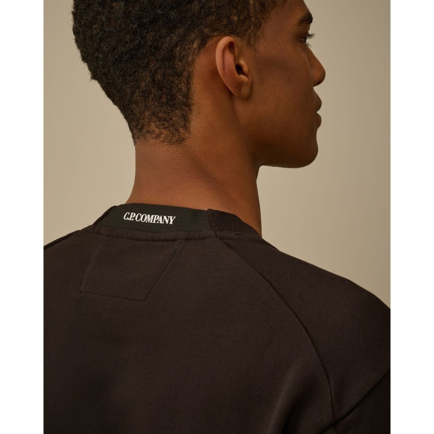 Sweat shirt col rond CP COMPANY molleton à relief diagonal coton côtelé noir lentille poche