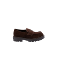 Mocassins Penny daim marron semelle crantée logo triangle métal
