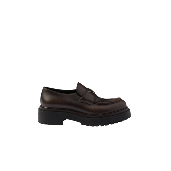 Mocassins PRADA cuir marron semelle double logo triangle