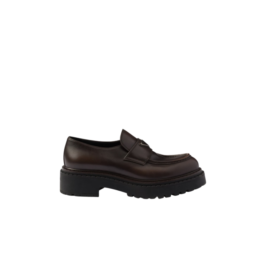 Mocassins PRADA cuir marron semelle double logo triangle