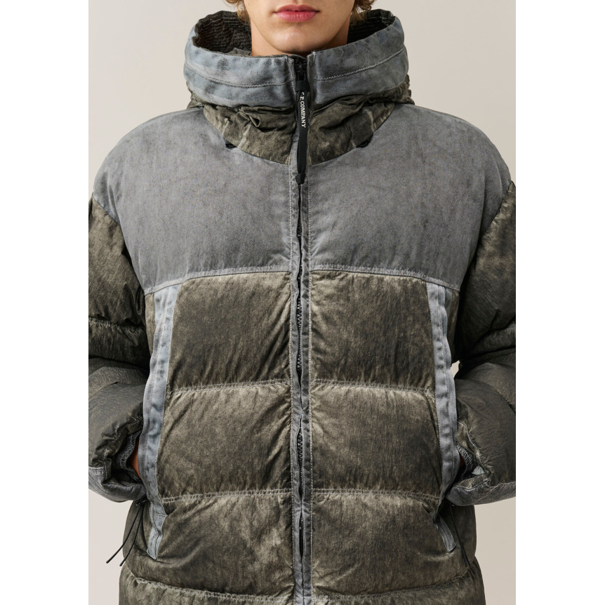 Doudoune à capuche CP COMPANY lunettes Eco Chrome R nylon gris délavé tie & die kaki