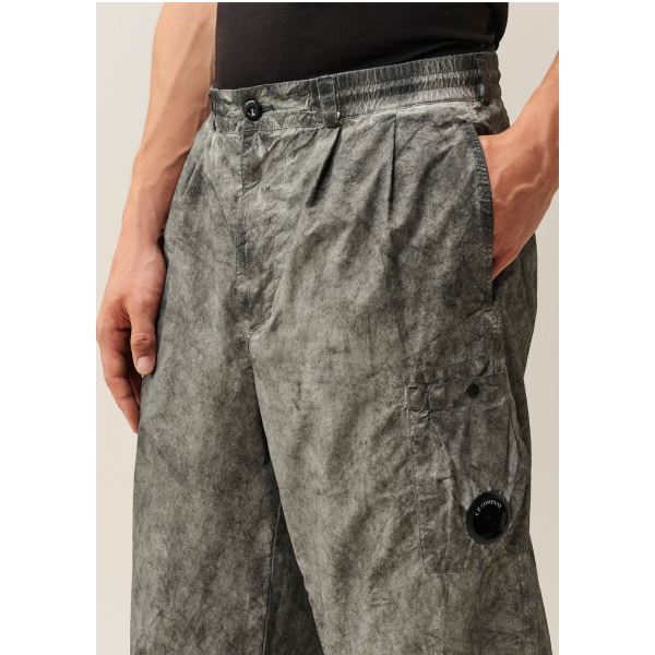 Pantalon cargo CP COMPANY Flatt nylon gris noir tie & die poche lentille