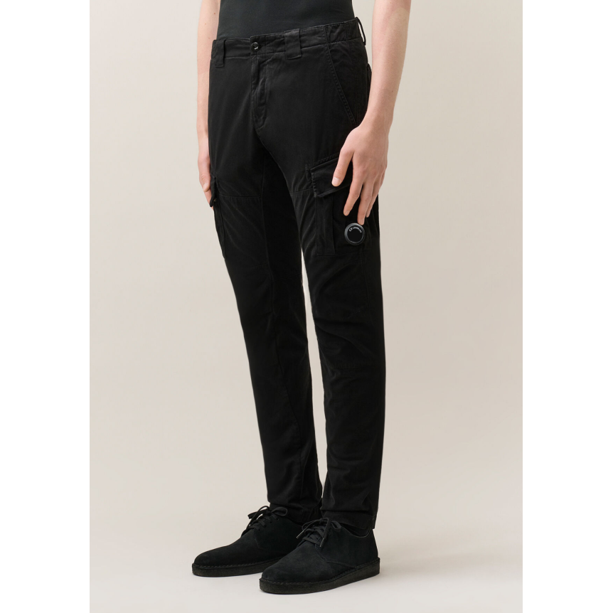 Pantalon Cargo CP COMPANY coton satin stretch noir poche rabat lentille