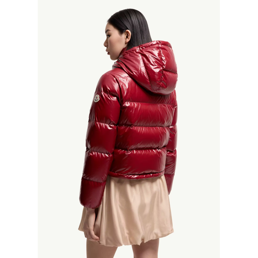 Doudoune courte à capuche MONCLER Niveole nylon brillant  rouge doublé rose