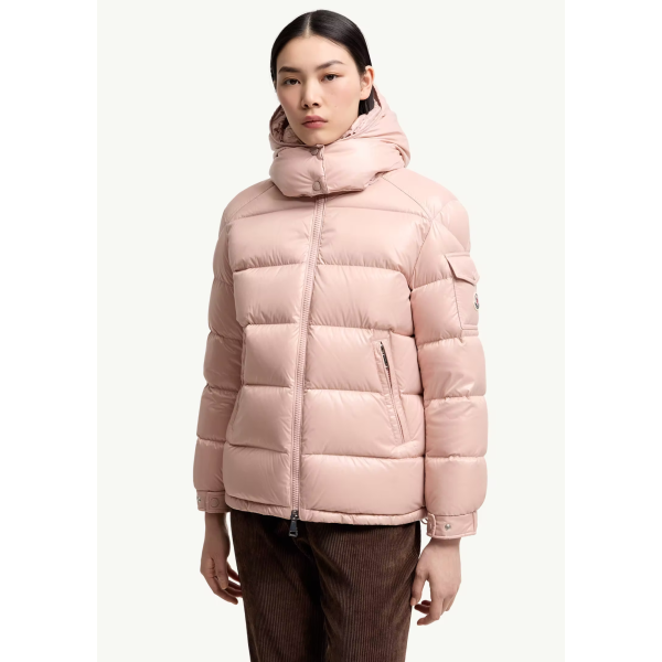 Doudoune courte à capuche MONCLER Maire nylon laqué brillant rose