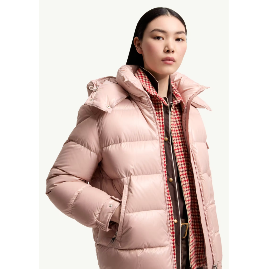 Doudoune courte à capuche MONCLER Maire nylon laqué brillant rose