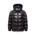 Doudoune courte à capuche Maire nylon laqué brillant noir