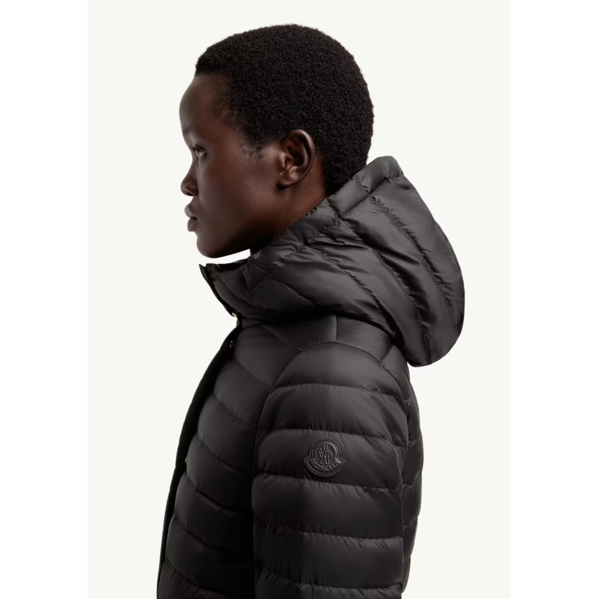 Doudoune courte à capuche MONCLER Raies raies nylon noir cintrée cordon