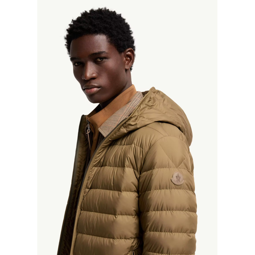 Doudoune courte à capuche MONCLER Solienn nylon vert olive logo cuir