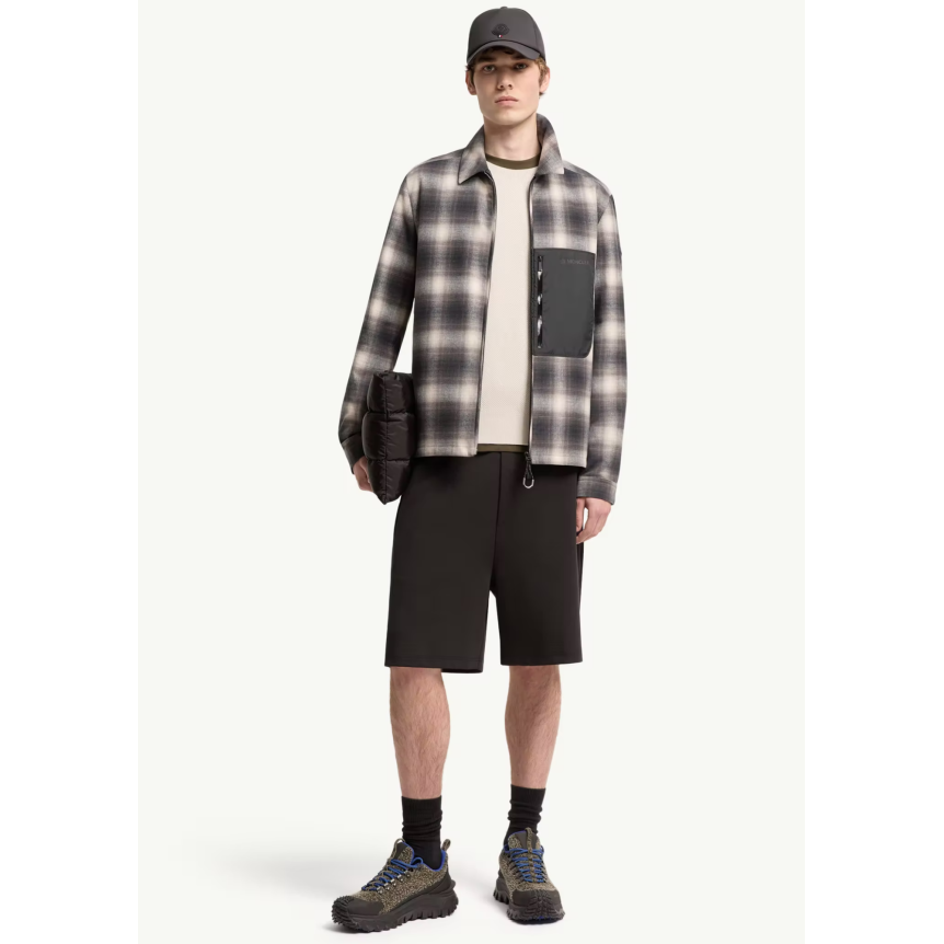 Sur chemise MONCLER Cornisello en coton à carreaux noir marron crème dos doudoune poche poitrine nylon