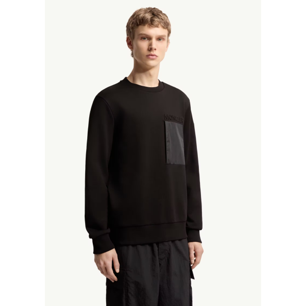 Sweat shirt col rond MONCLER en en molleton de coton noir poche poitrine nylon logo embossé
