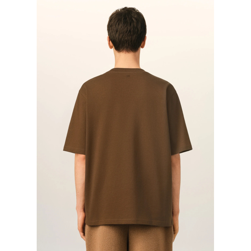 T-shirt AMI Paris col rond jersey de coton épais marron gros cœur embossé marron