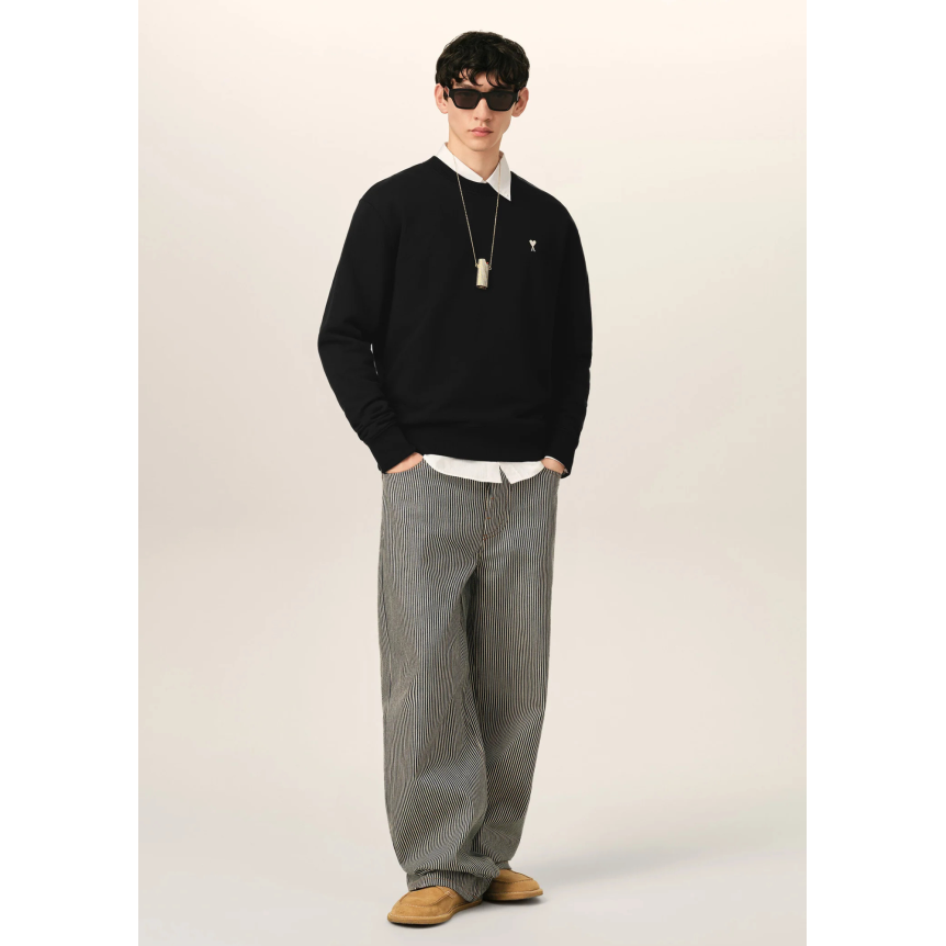Sweat-shirt col rond AMI Paris molleton de coton noir broderie cœur blanc