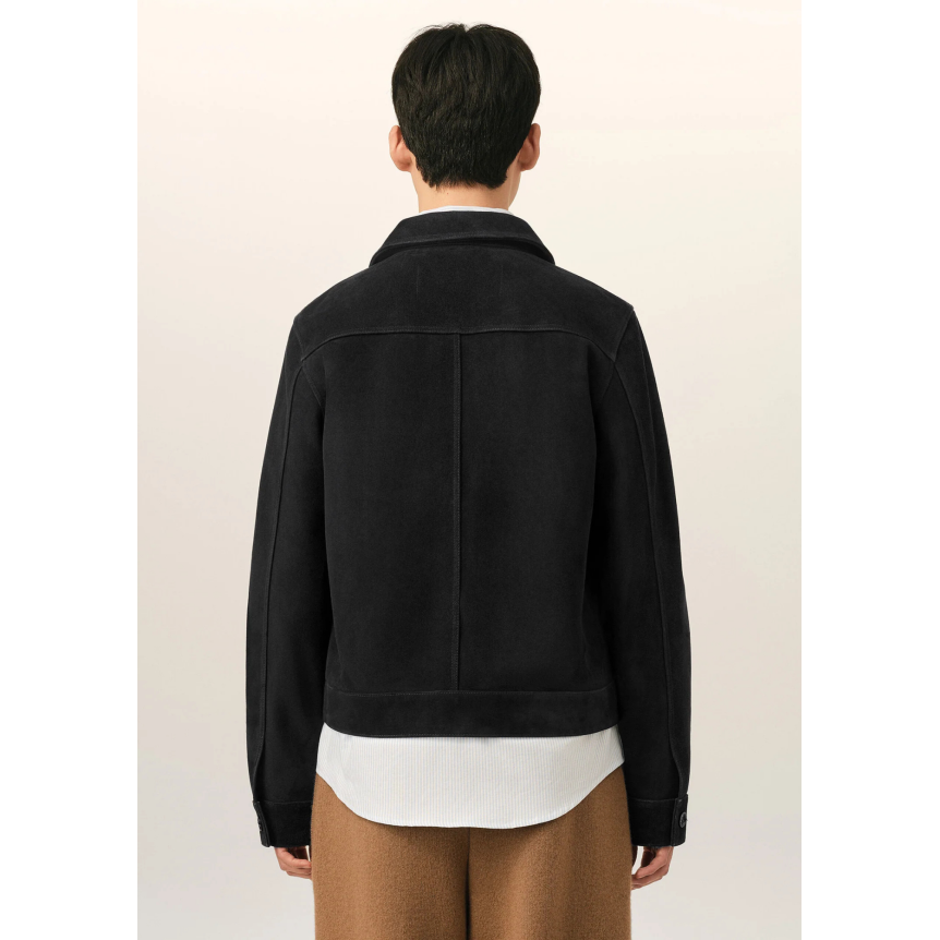Veste à boutons AMI Paris cuir de chêvre suédée noir poche poitrine cœur embossé