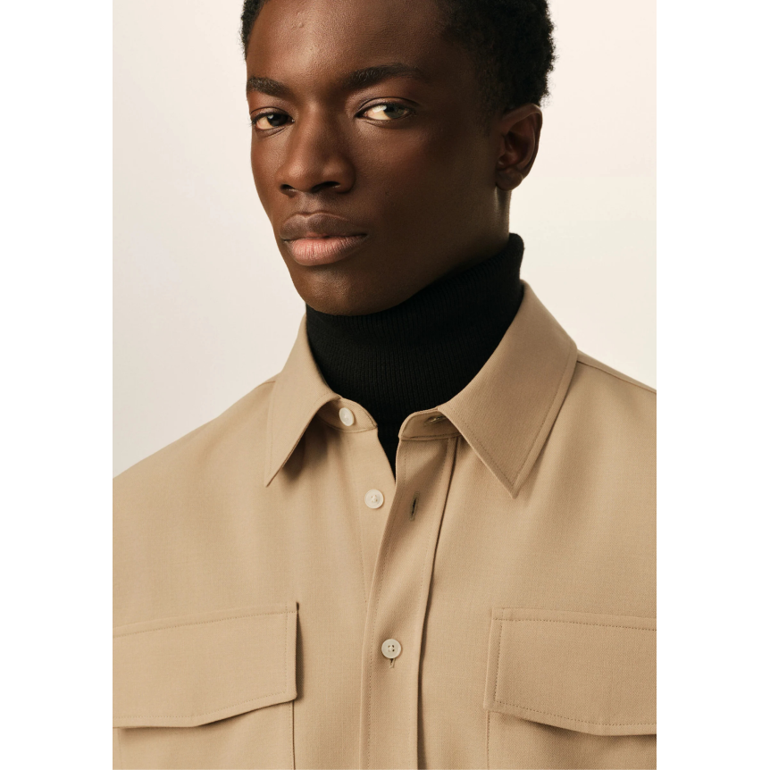 Chemise classique AMI Paris manche longue en sergé de laine beige poches poitrine