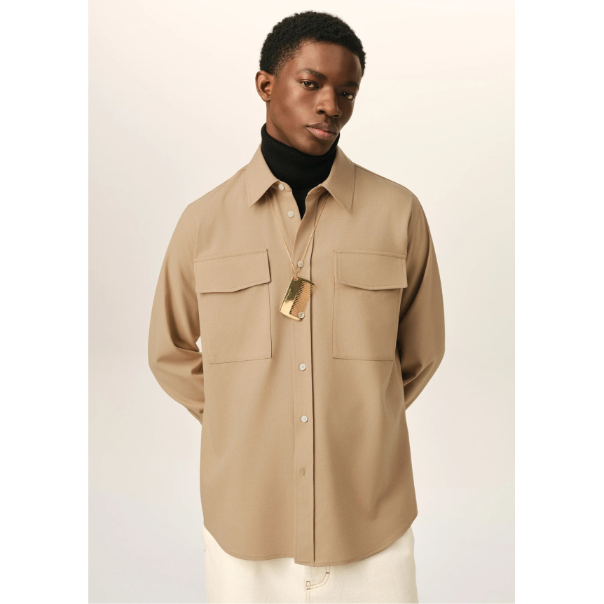 Chemise classique AMI Paris manche longue en sergé de laine beige poches poitrine