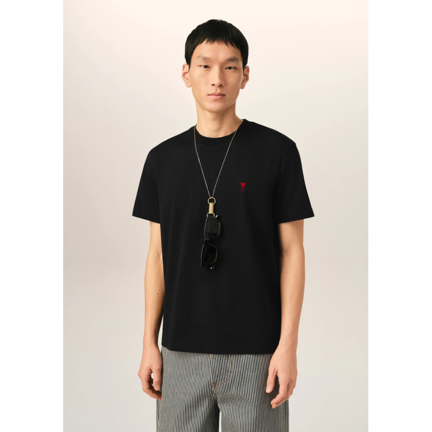 T-shirt manche courte AMI Paris col rond jersey de coton noir broderie cœur rouge