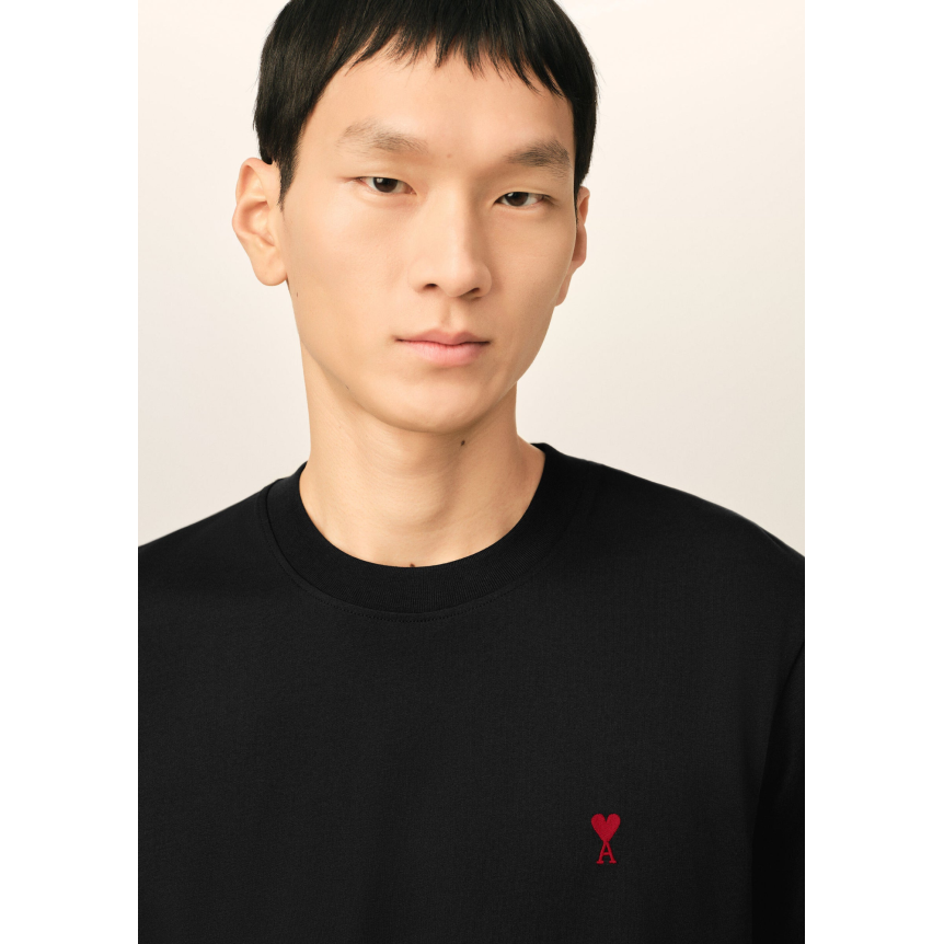 T-shirt manche courte AMI Paris col rond jersey de coton noir broderie cœur rouge