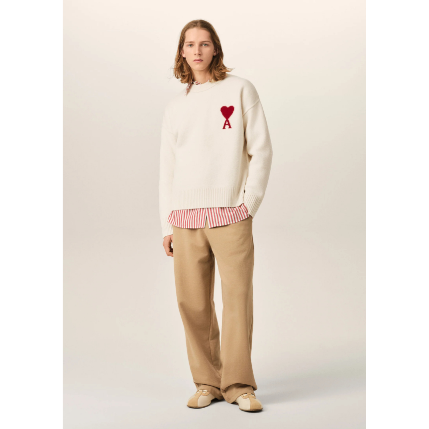 Pull col rond AMI Paris laine écru gros cœur rouge