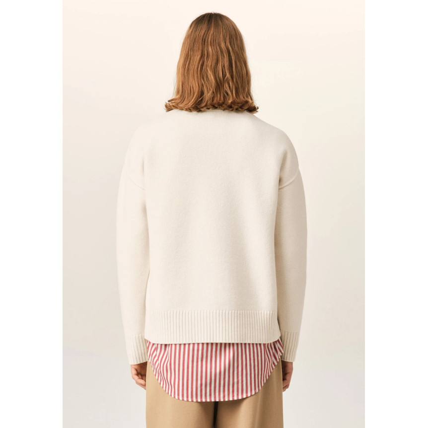 Pull col rond AMI Paris laine écru gros cœur rouge